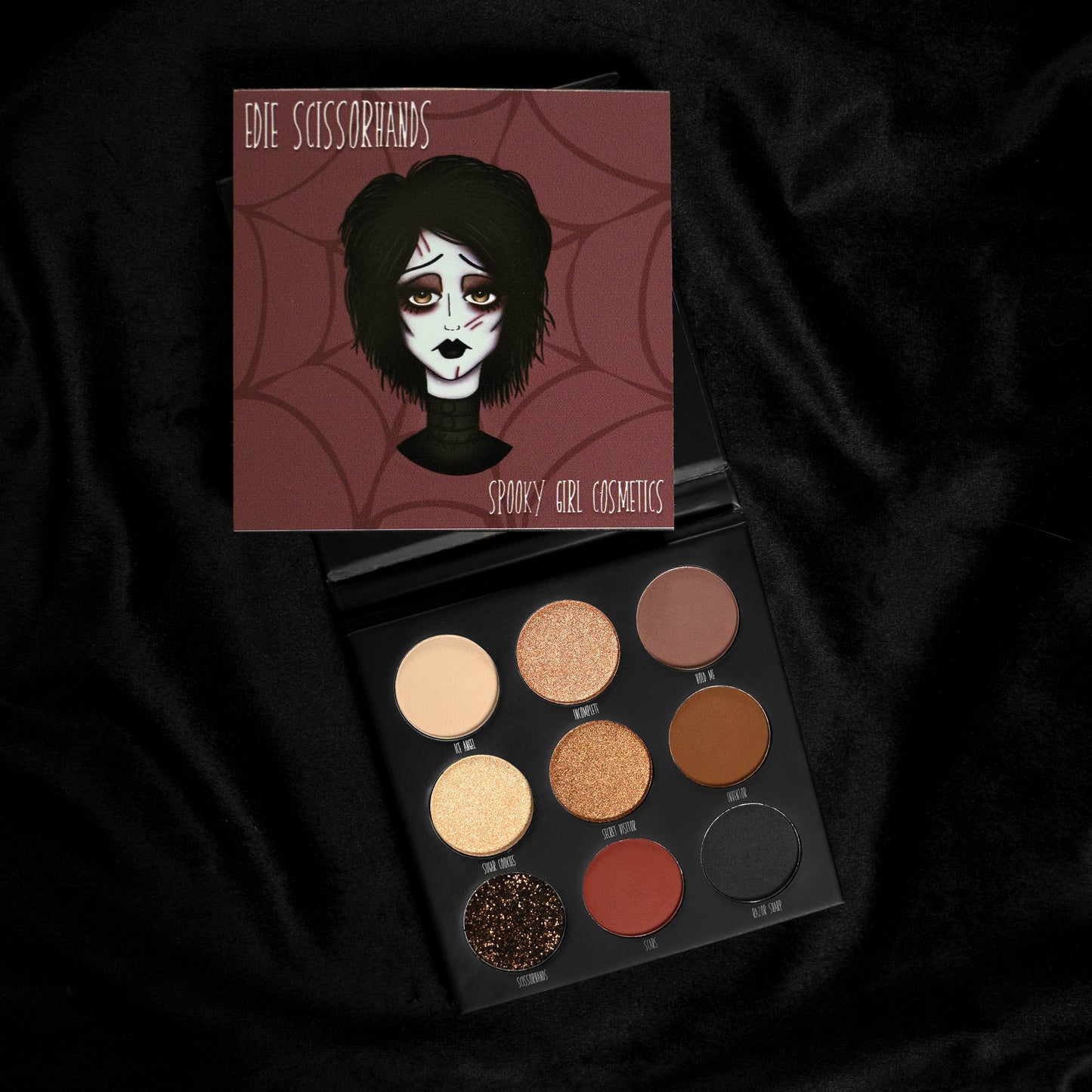 EDIE SCISSORHANDS PALETTE