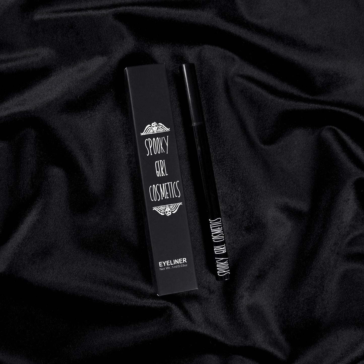 SPOOKY GIRL LIQUID EYELINER
