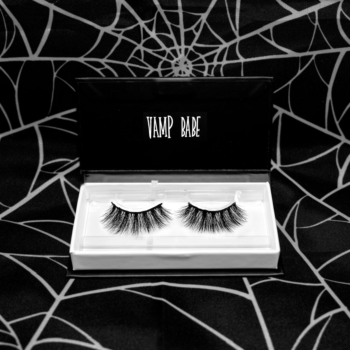 VAMP BABE LASHES (FAUX MINK)
