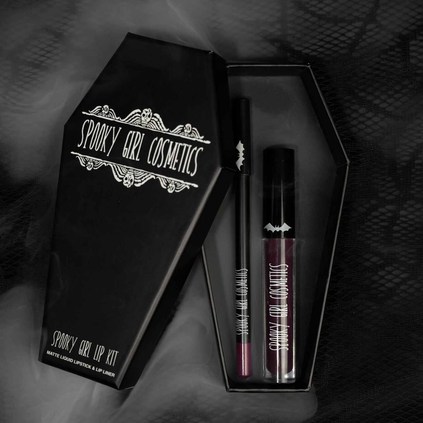 NEW! HORROR BABE LIP KIT