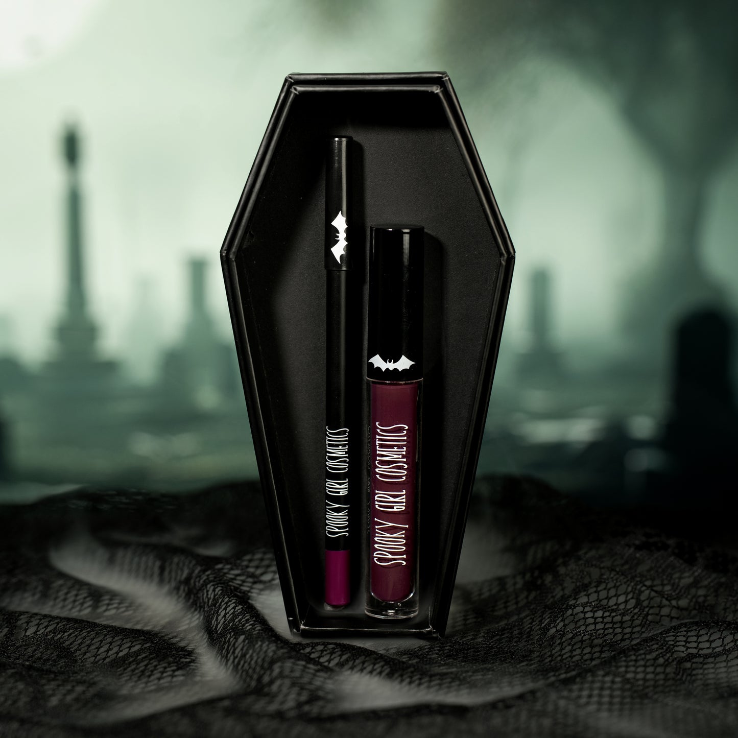 NEW! HORROR BABE LIP KIT